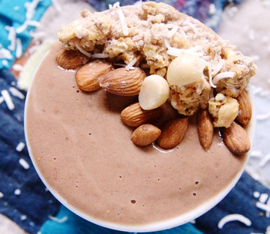 Coconut Cacao Smoothie Bowl